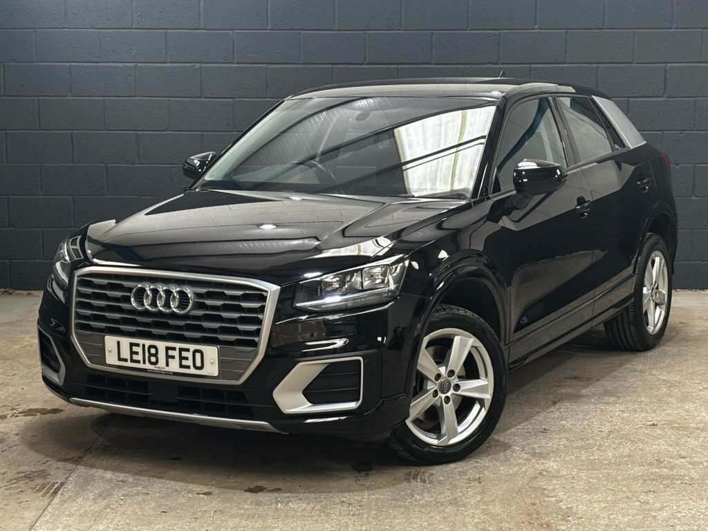 Audi Q2 1L Sport Black #4