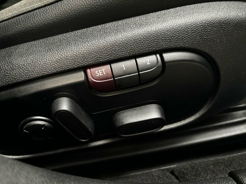 Mini Clubman 2L Cooper D Black #32