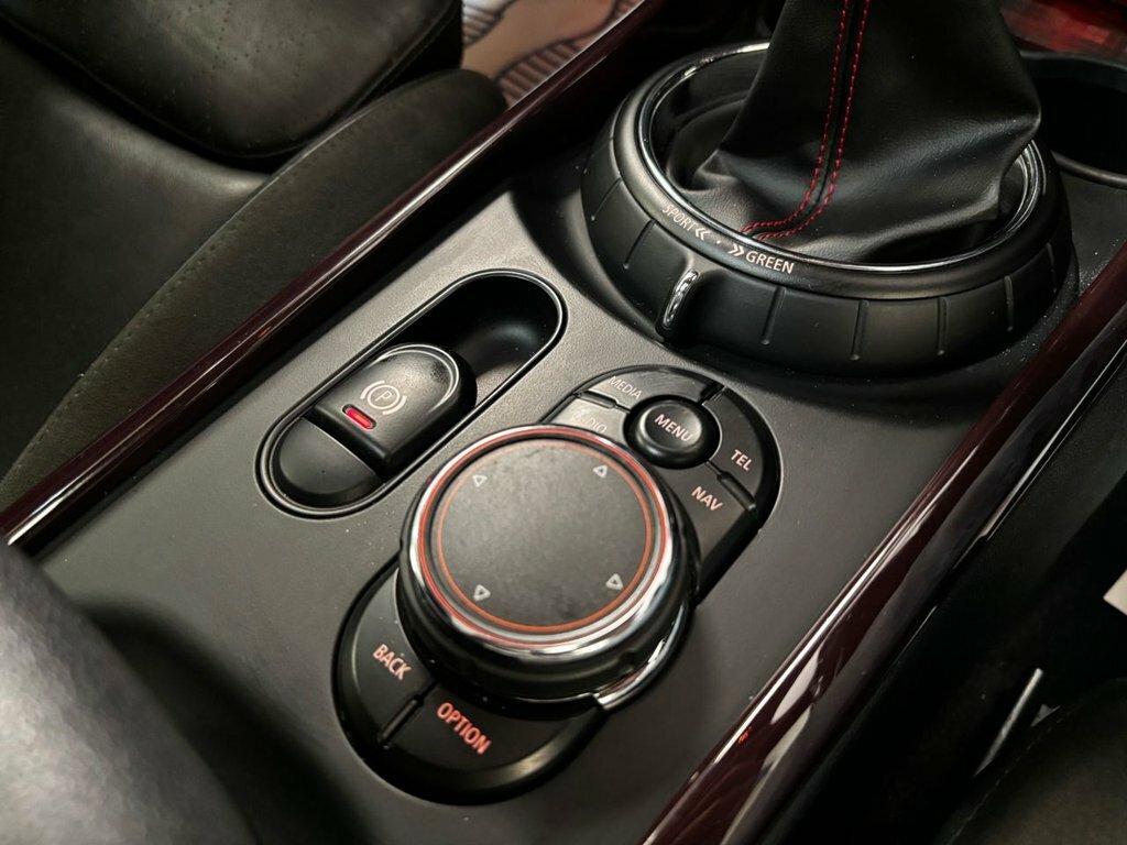 Mini Clubman 2L Cooper D Black #24