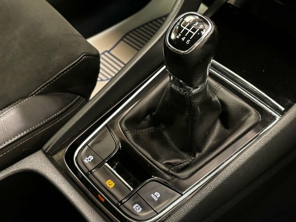 Skoda Karoq 1.5 Tsi Se Technology Blue #24