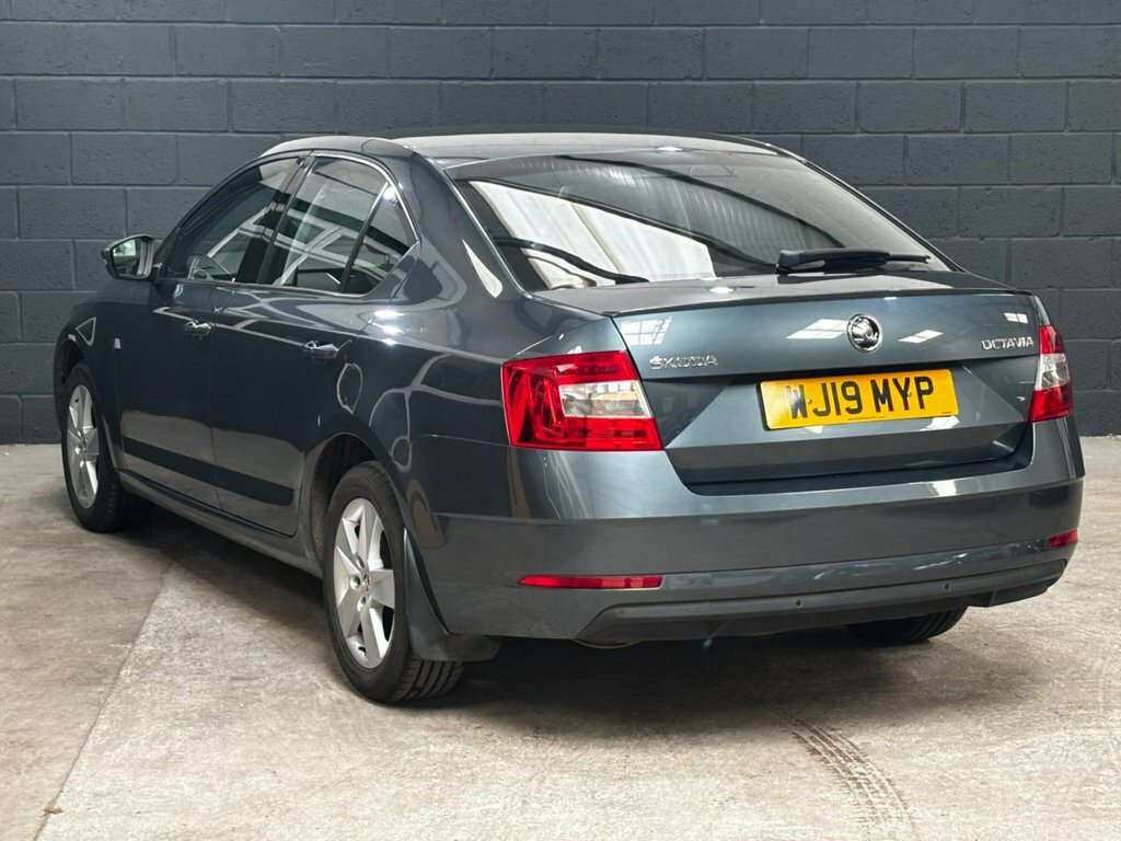 Skoda Octavia 1.5L Se Grey #6