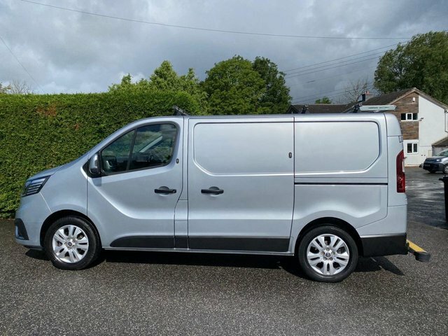 Renault Trafic Sl28 Sport L1 H1 Swb 2.0 Dci 130Psl FD22ZBP Silver #4