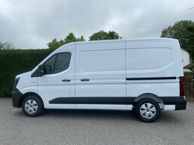 Renault Master Advance Mm35 Mwb Medium Hightop 2.0 Dci 130Ps White #4