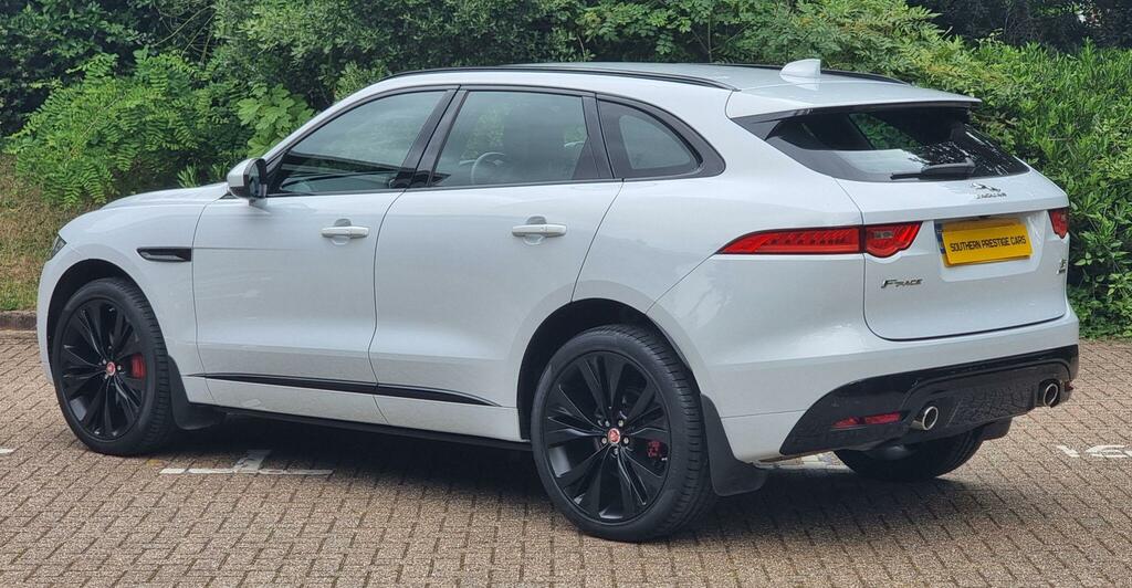 Jaguar F-Pace 3.0 D300 V6 S Awd Euro 6 Ss White #4
