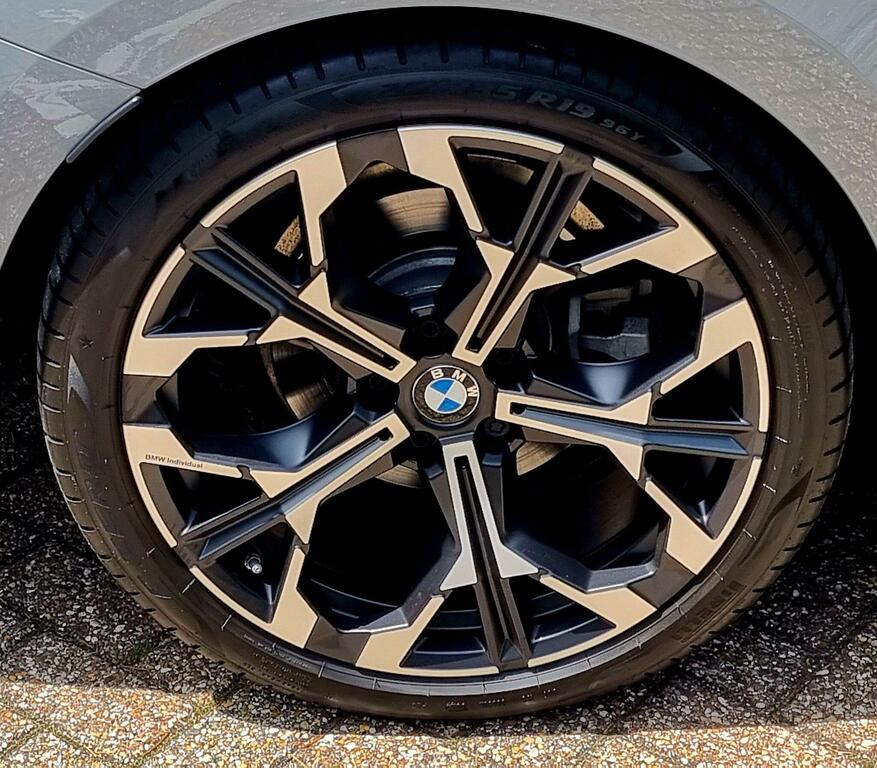 BMW 2 Series 220 M Sport Step #28