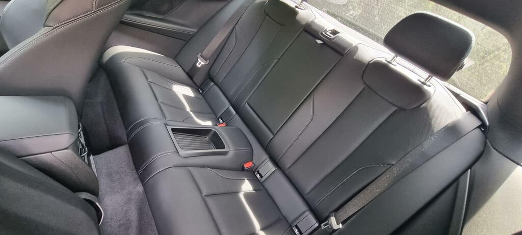 BMW 2 Series 220 M Sport Step #37