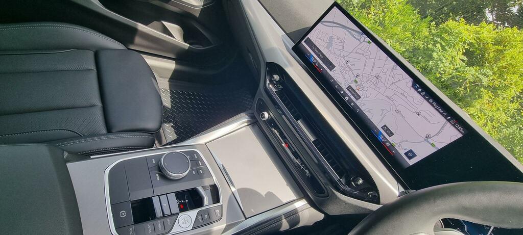 BMW 2 Series 220 M Sport Step #31
