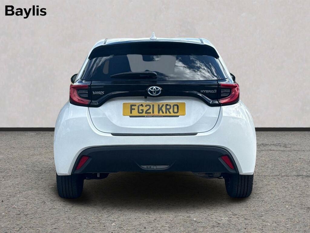 Toyota Yaris 1.5 Hybrid Design Cvt FG21KRO White #5