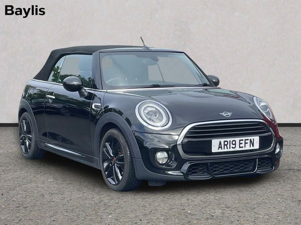 Mini Convertible 1.5 Cooper Sport II Black