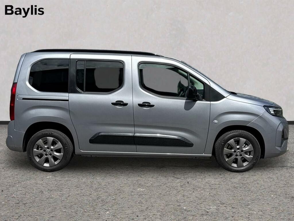 Vauxhall Combo-e Life 100Kw Ultimate 52Kwh Grey #4