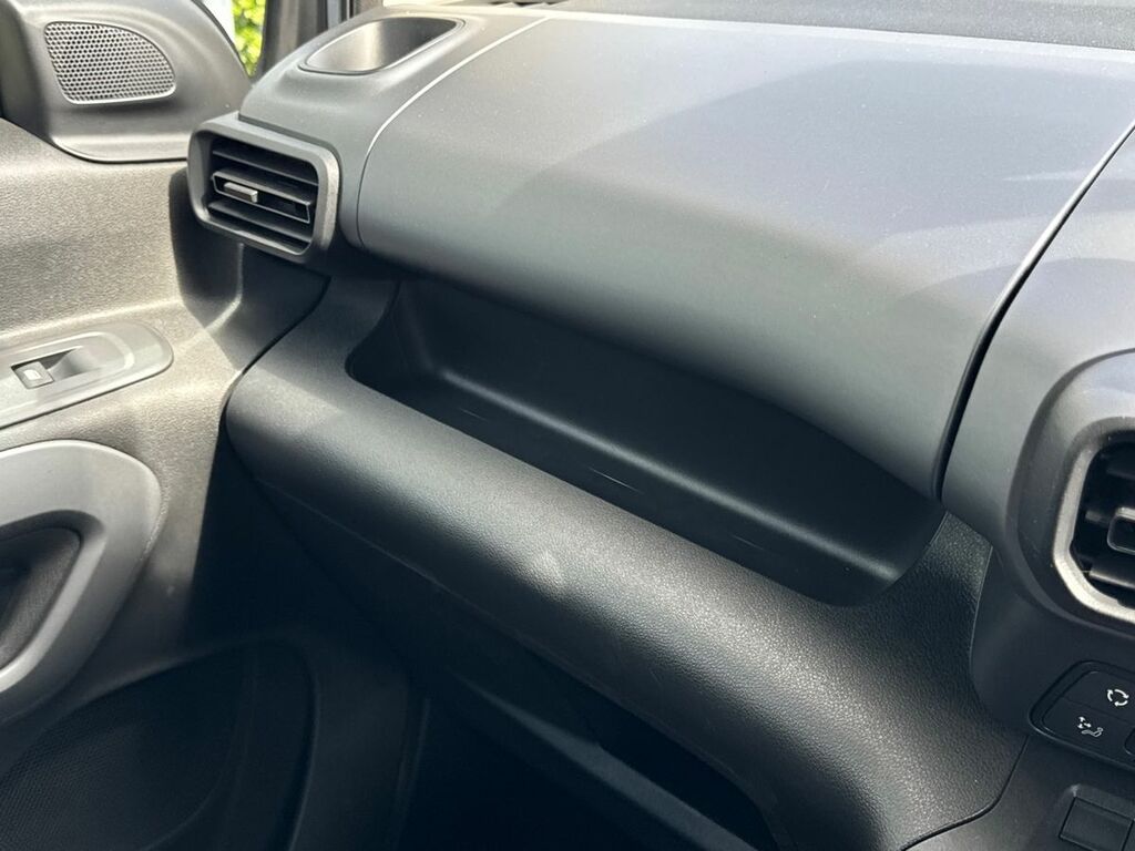 Vauxhall Combo-e Life Mpv Grey #33