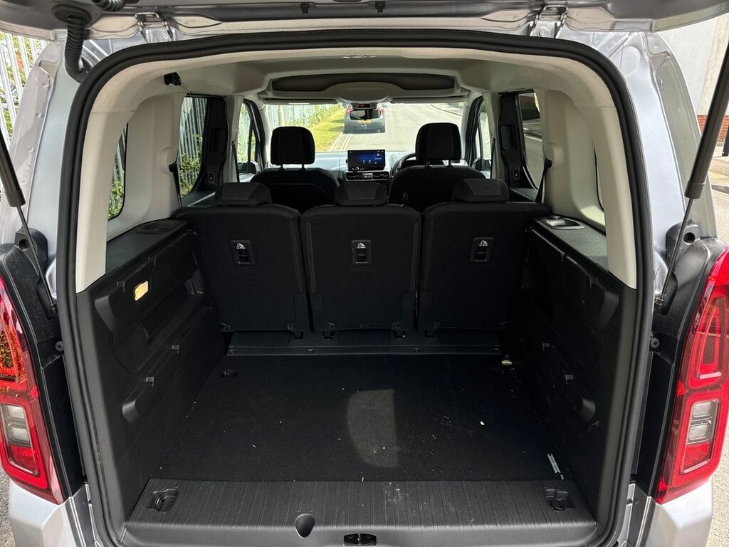 Vauxhall Combo-e Life Mpv Grey #24