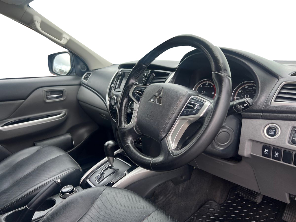 Mitsubishi L200 Double Cab Di-d 178 Warrior 4Wd Black #3