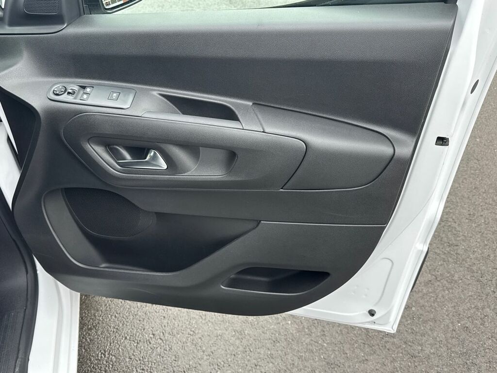 Vauxhall Combo 1.5 Turbo D 2000 Pro Panel Van S Grey #28