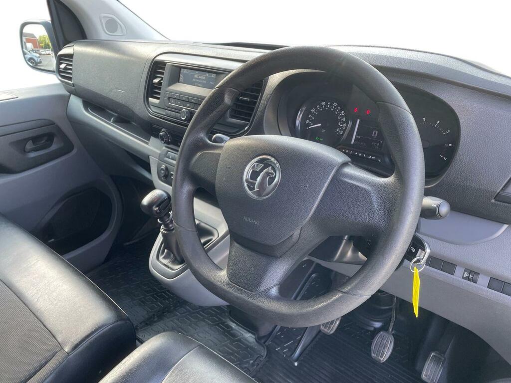 Vauxhall Vivaro L1 2700 1.5D 120Ps Edition H1 DY70HGO White #3