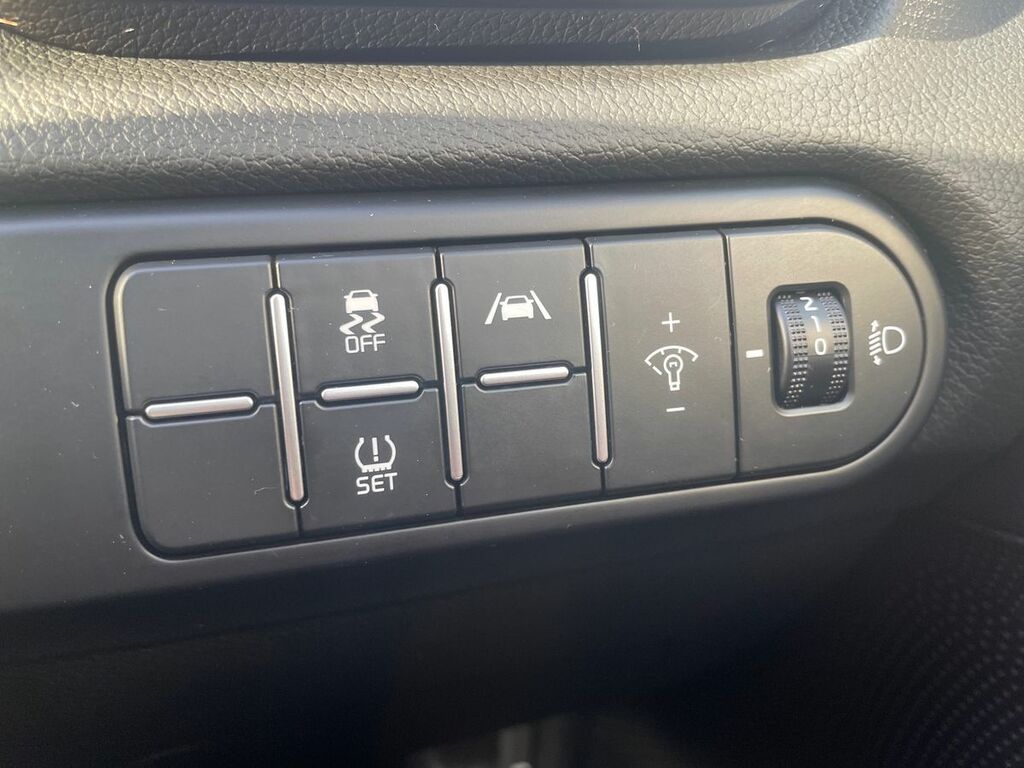 Kia Xceed 1.6T Gdi Isg 177 Gt-line S Dct White #26