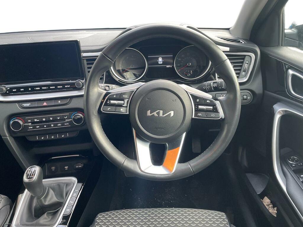 Kia Xceed 1.6T Gdi Isg 177 Gt-line S Dct White #11