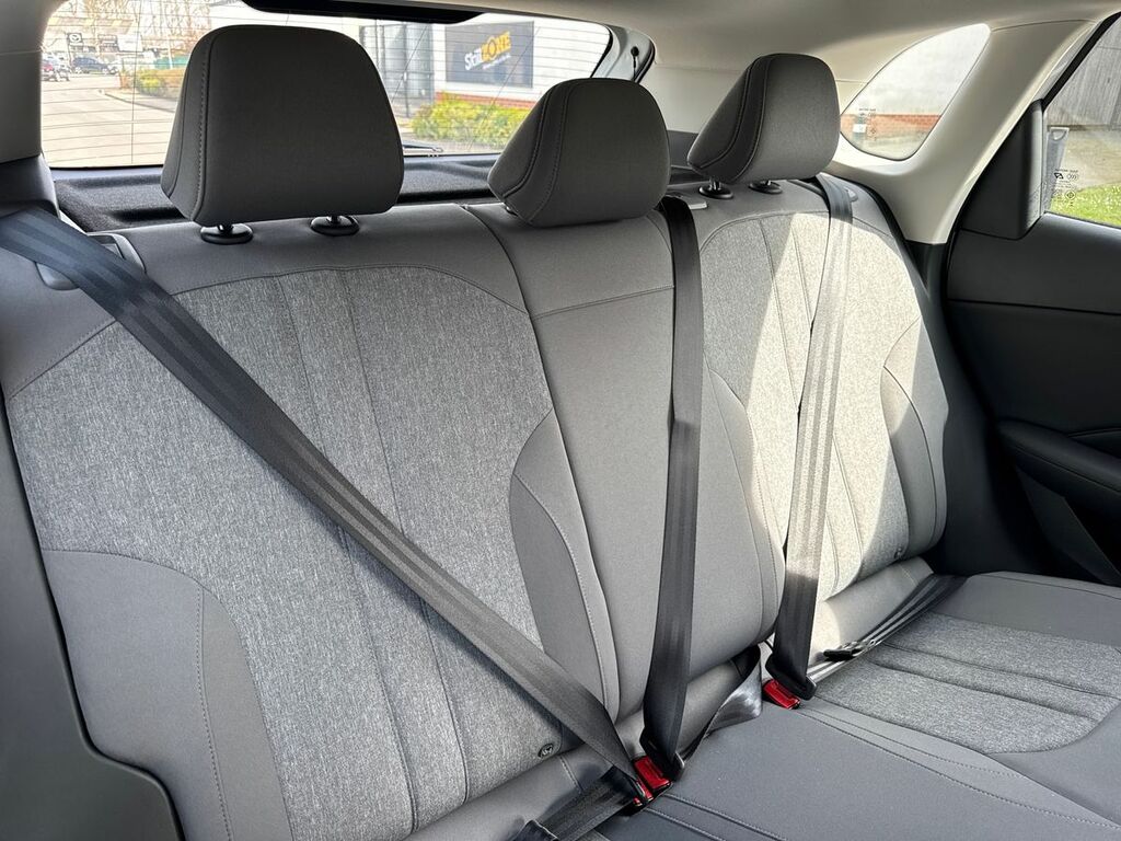 MG MGS5 49Kwh Se Suv 170 Ps Silver #23