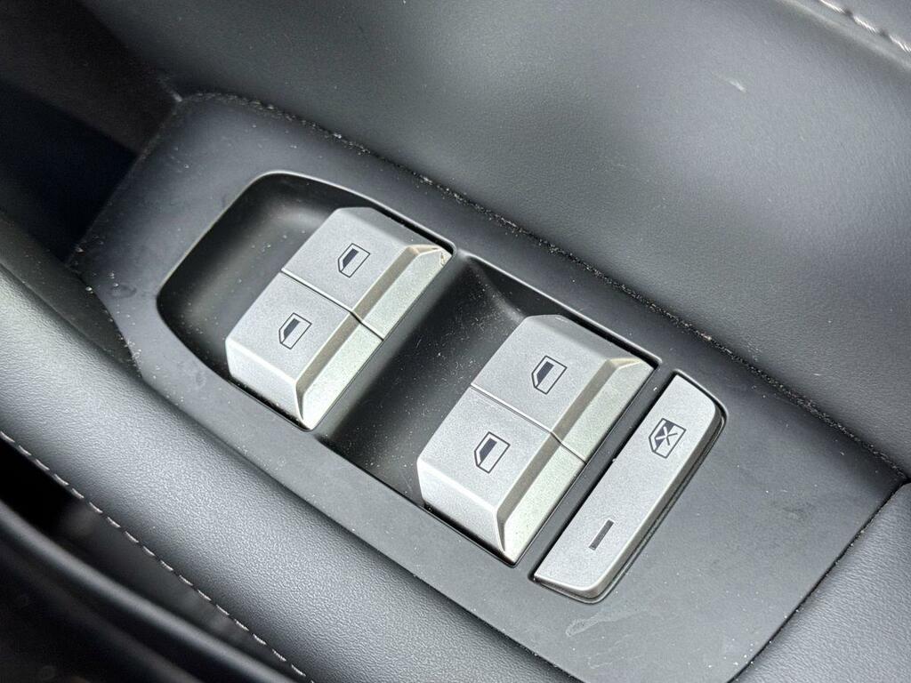 MG MGS5 49Kwh Se Suv 170 Ps Silver #16