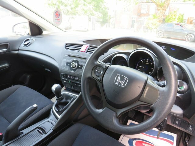 Honda Civic 1.6 I-dtec Se Hatchback Euro 5 Black #5