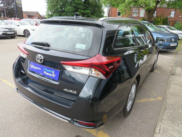 Toyota Auris Excel Silver #25