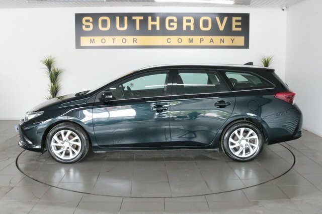 Toyota Auris 1.6 D-4d Business Edition Touring Sports Diese Grey #4