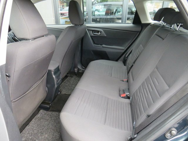 Toyota Auris Excel Silver #22