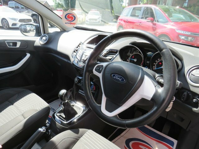 Ford Fiesta 1.0T Ecoboost Zetec White Edition Hatchback Pe DT65KWV White #6