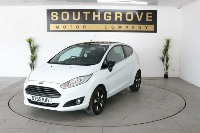 Ford Fiesta 1.0T Ecoboost Zetec White Edition Hatchback Pe DT65KWV White #3