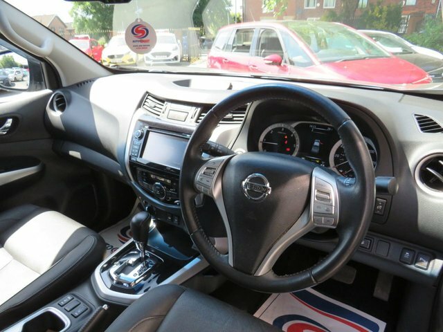 Nissan Navara 120D Se Step Dynamic Silver #18