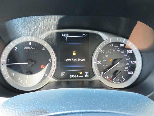 Nissan Navara 120D Se Step Dynamic Silver #8