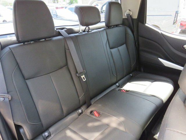 Nissan Navara 120D Se Step Dynamic Silver #17