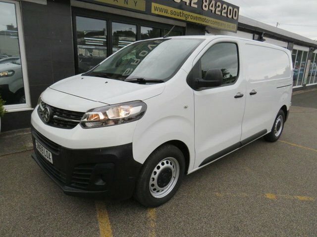 Vauxhall Vivaro 1.5 L1h1 2900 Dynamic Black #17