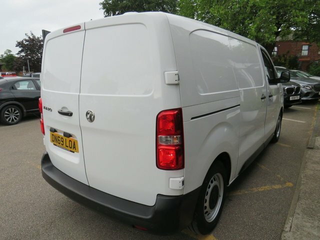 Vauxhall Vivaro 1.5 L1h1 2900 Dynamic Black #22