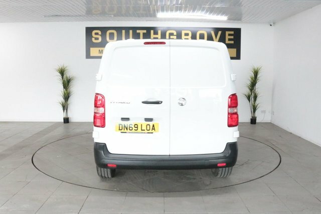 Vauxhall Vivaro 1.5 Turbo D 2700 Edition Panel Van Manu White #6