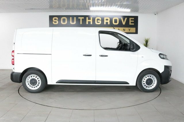Vauxhall Vivaro 1.5 L1h1 2900 Dynamic Black #8