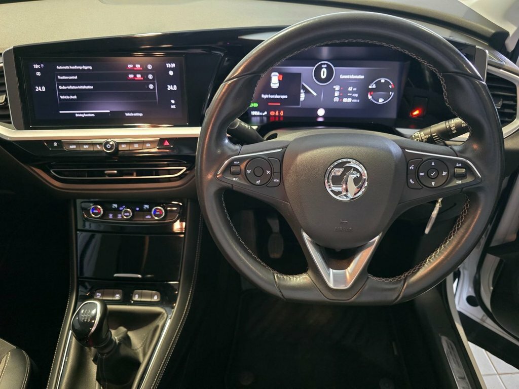 Vauxhall Grandland X 1.2L Gs Line White #4