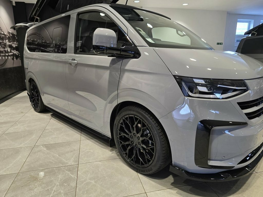 Volkswagen Campervan Diesel White #9
