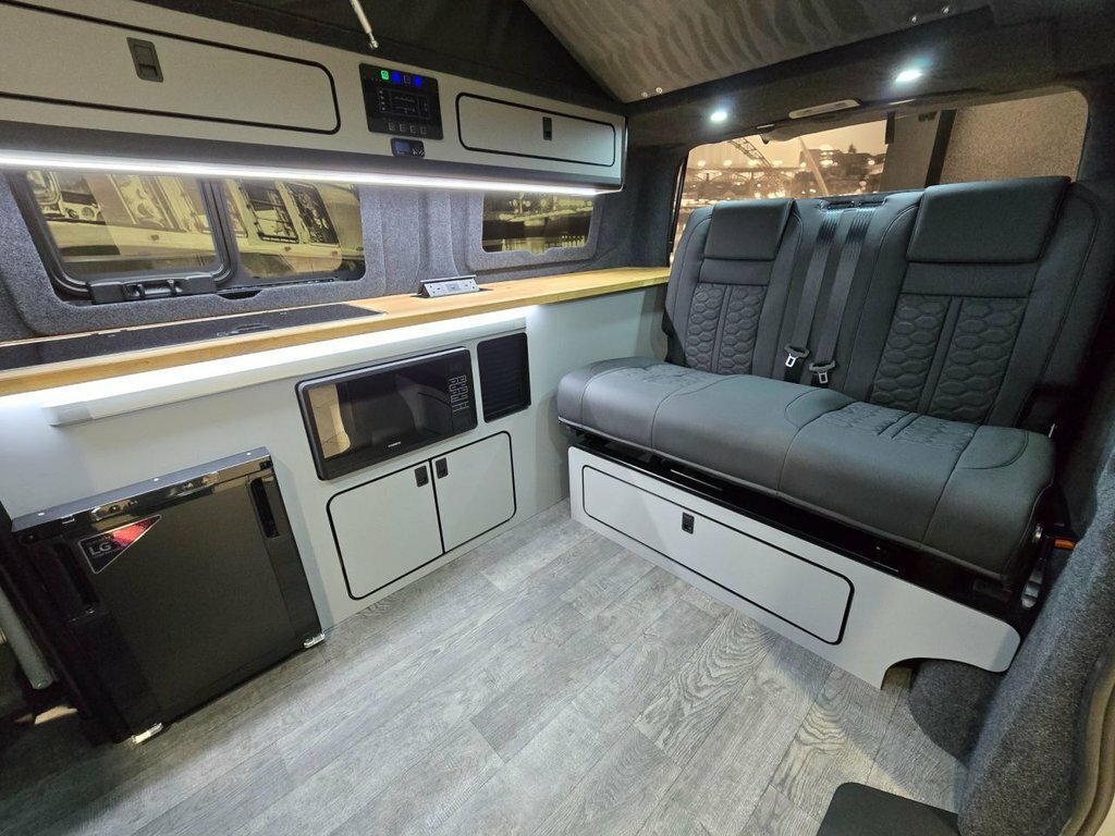 Volkswagen Campervan 2L Commerce Pro Grey #2