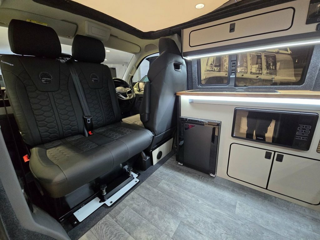 Volkswagen Campervan 2L Highline Grey #6