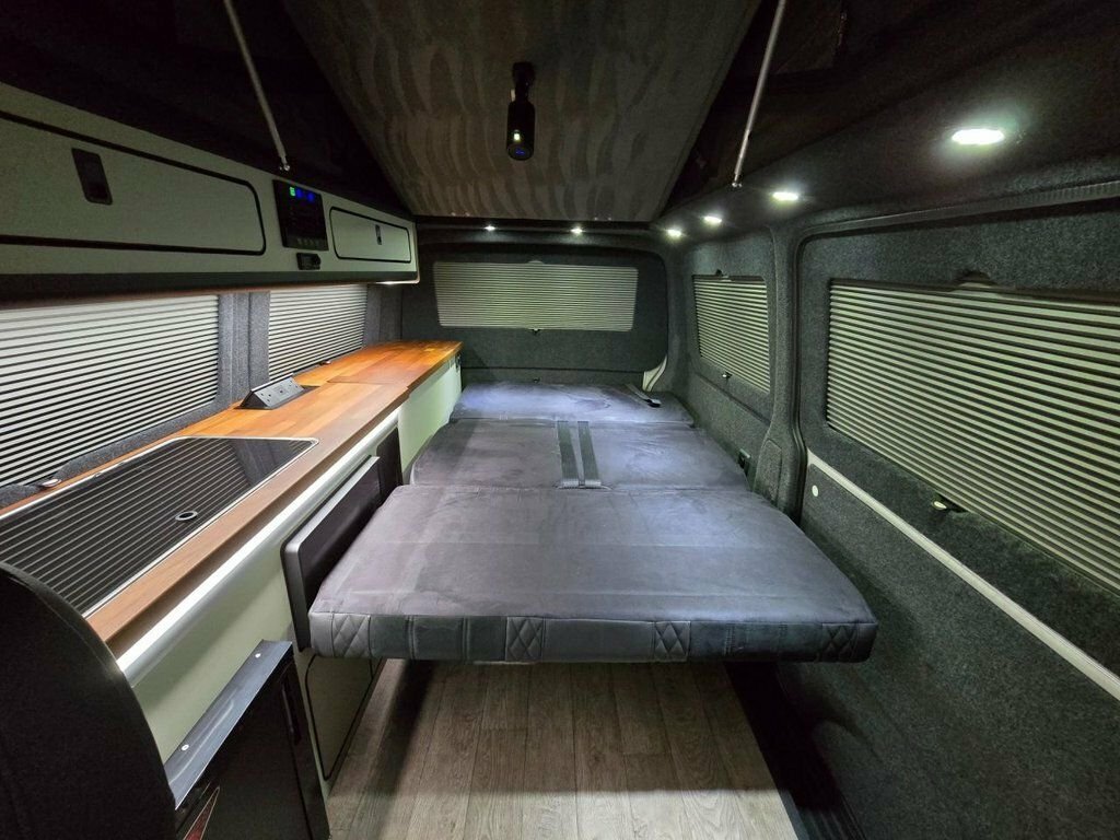 Volkswagen Campervan 2L Startline Grey #10