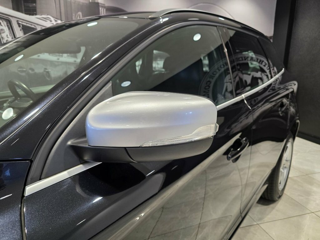Volvo XC60 Silver #24