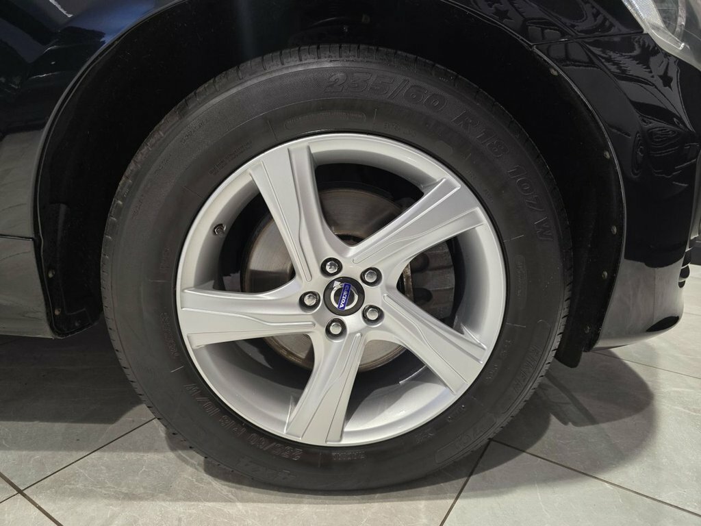Volvo XC60 Silver #31