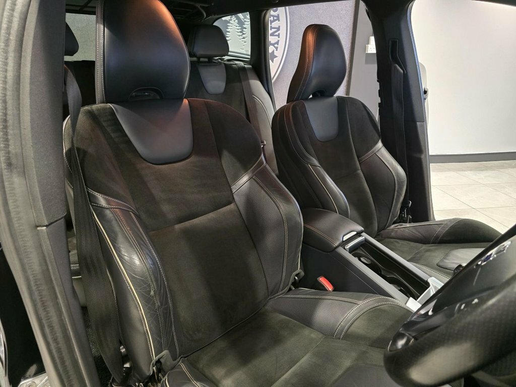 Volvo XC60 Silver #10