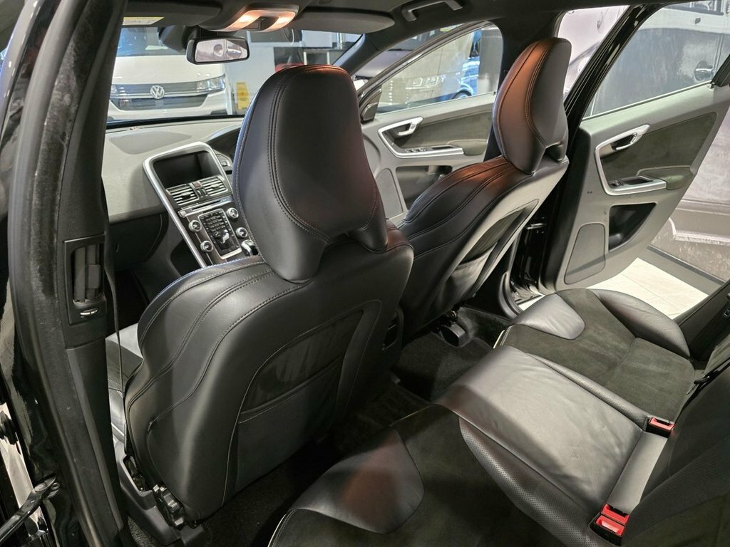 Volvo XC60 Silver #20