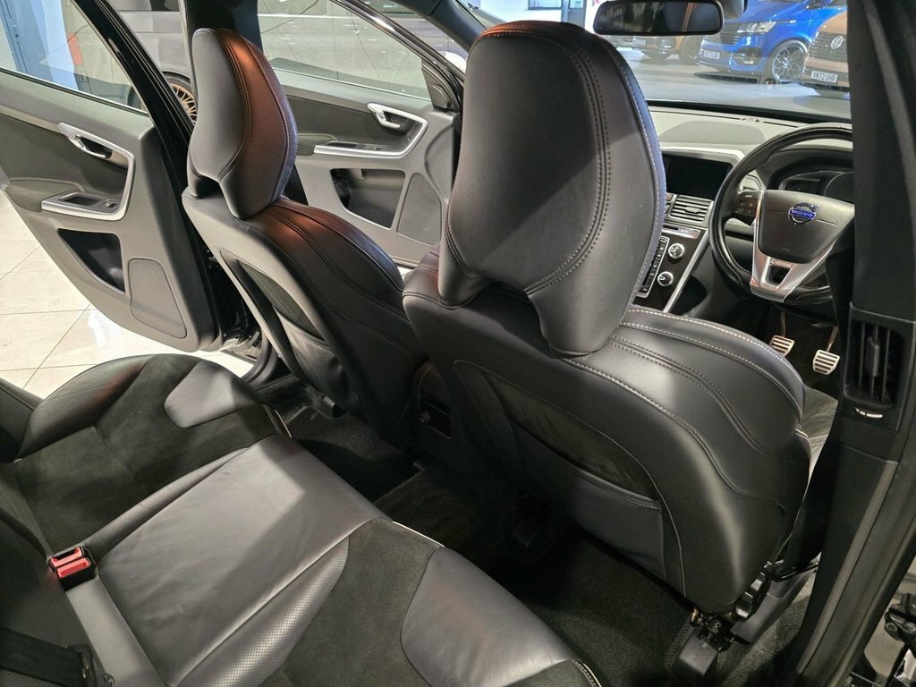 Volvo XC60 Silver #19