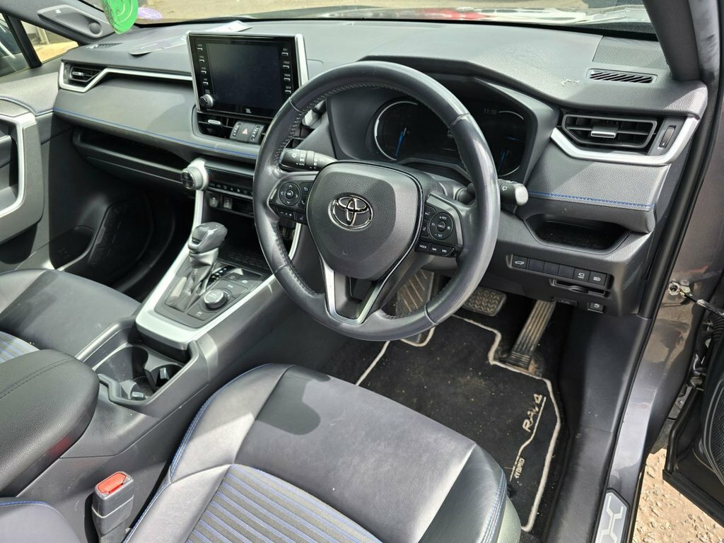 Toyota Rav 4 2.5L Dynamic Grey #3