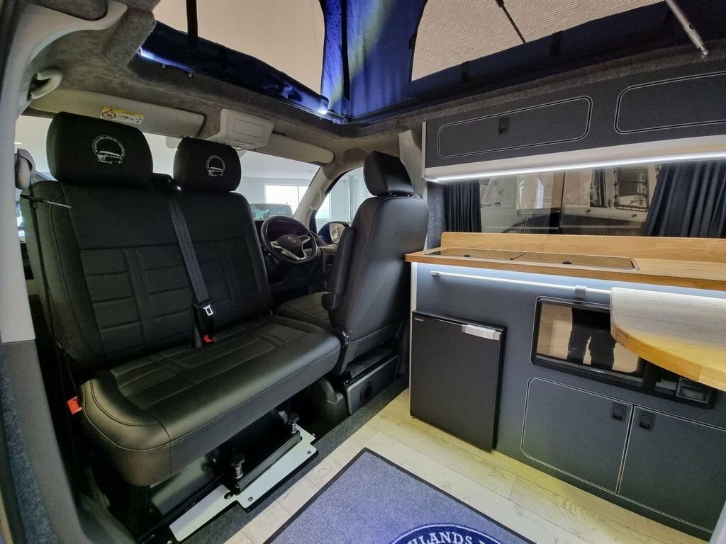 Volkswagen Campervan 2L Highline Blue #5