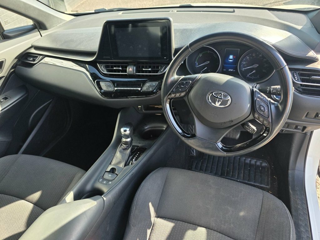Toyota C-Hr 1.8L Icon CF18BWJ White #2