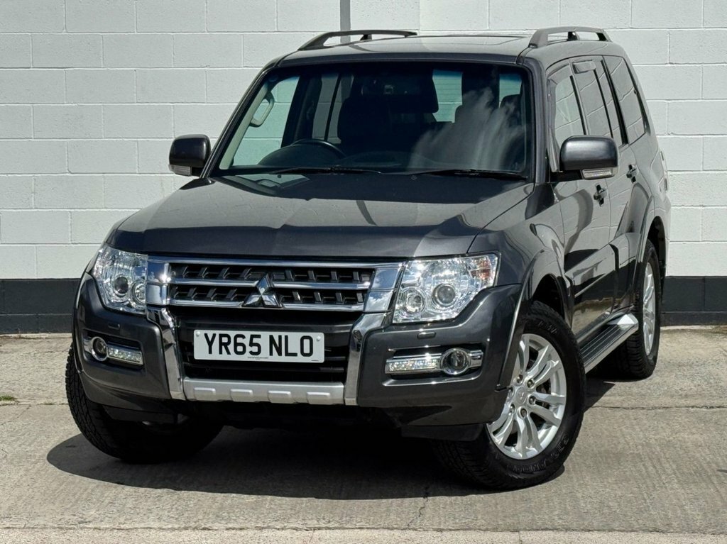 Mitsubishi Shogun Estate Green #22